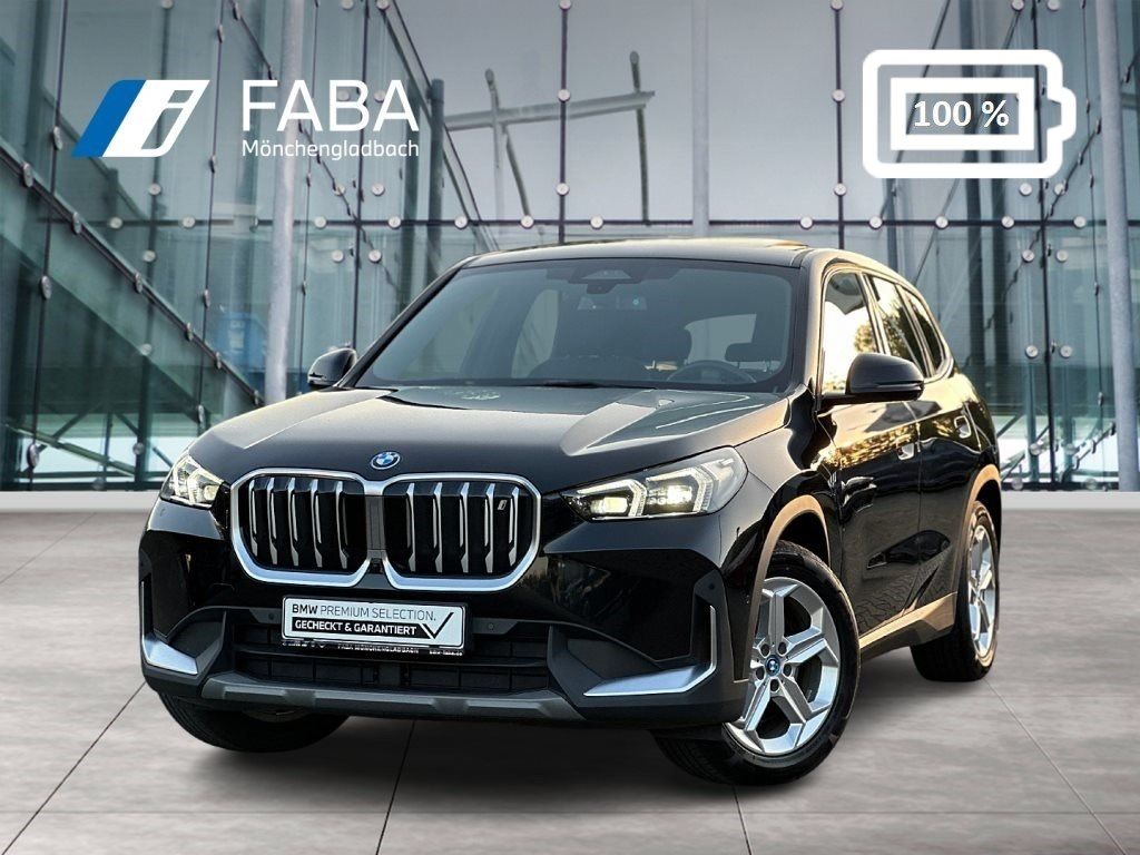 BMW iX1 xDrive30 Head-Up HK HiFi DAB LED Pano.Dach