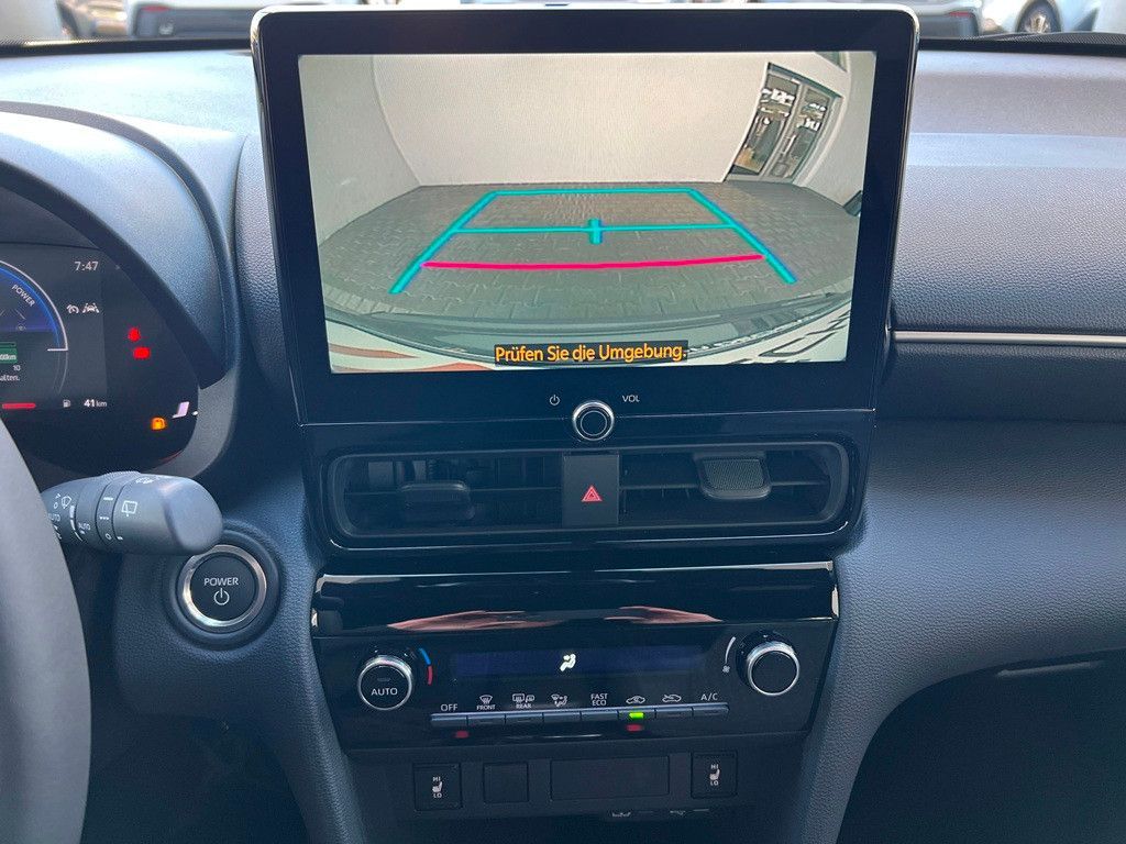 Fahrzeugabbildung Toyota Yaris Cross 1.5 E FWD Teamplayer KlimaA,LED,Navi