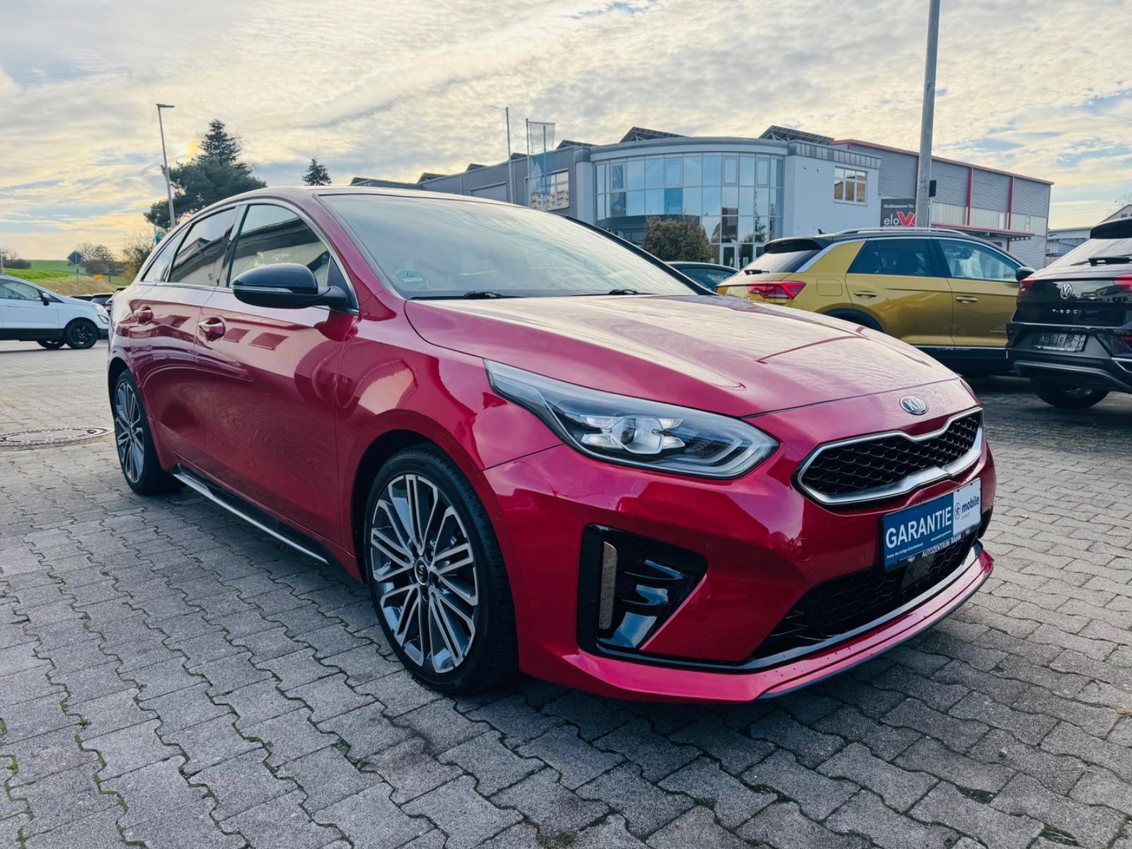 Kia ProCeed GT-Line+PANO+LED+ALCANTARA+RFK+
