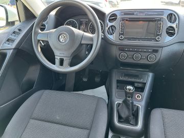 Volkswagen Tiguan - 11