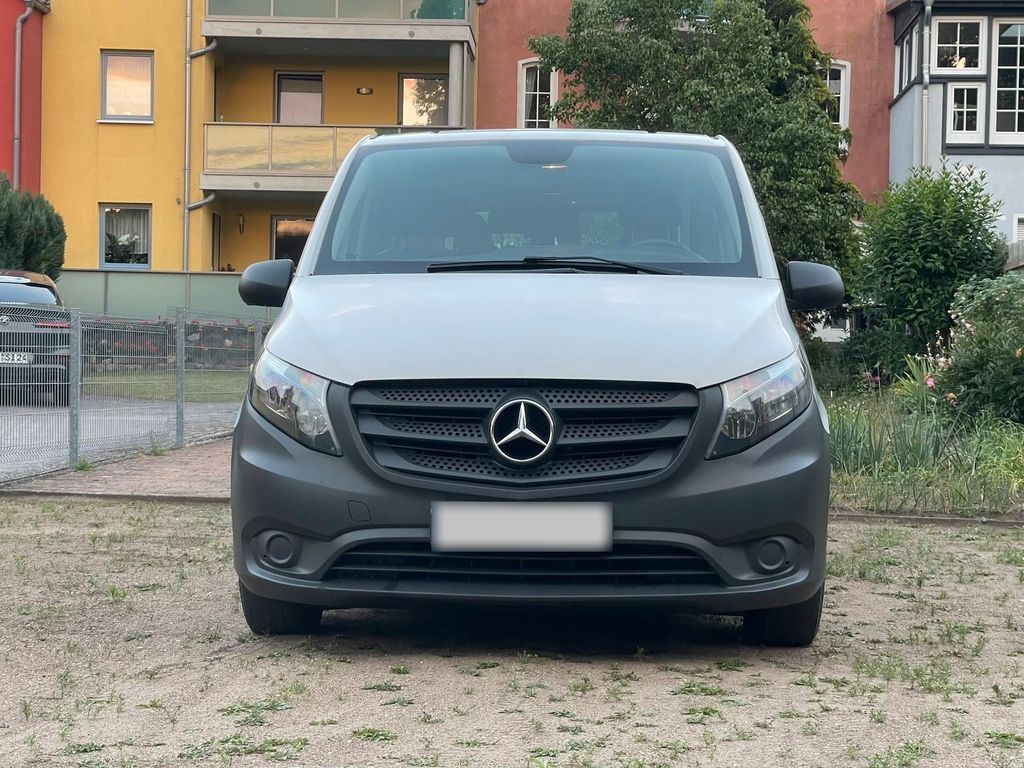 Image of Mercedes-Benz Vito