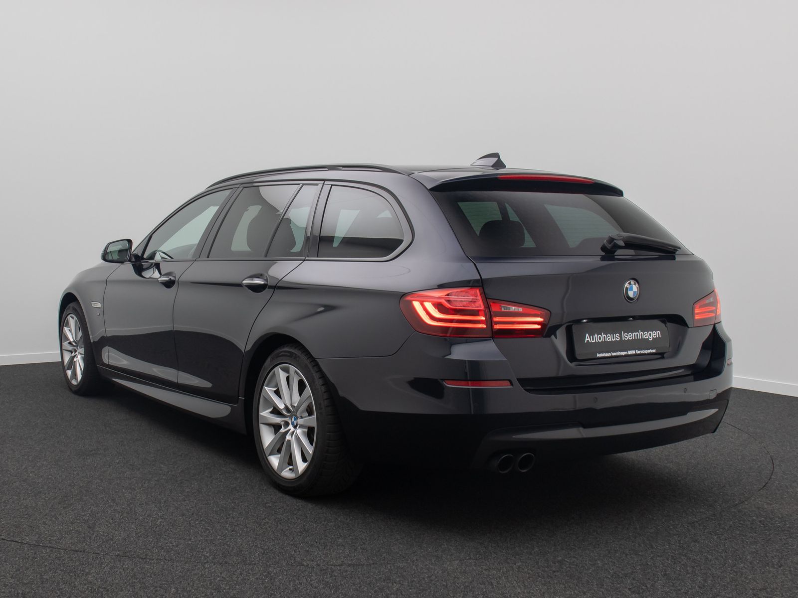 Fahrzeugabbildung BMW 525d xD M Sport Kamera HUD Alarm HiFi Komfort