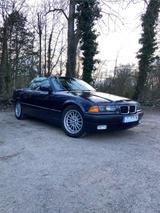 BMW 325 i Cabrio E36 Schaltgetriebe - BMW 325 aus 1994: Cabrio