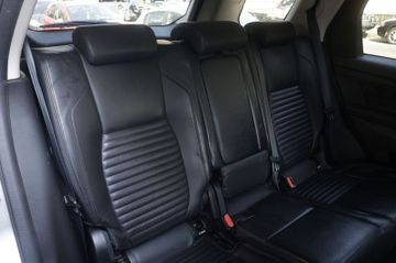 Land-Rover Discovery Sport - 12