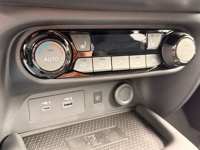 Fahrzeugabbildung Nissan Juke 1.6 Hybrid N-Connecta WP*Navi*BFS*Alu