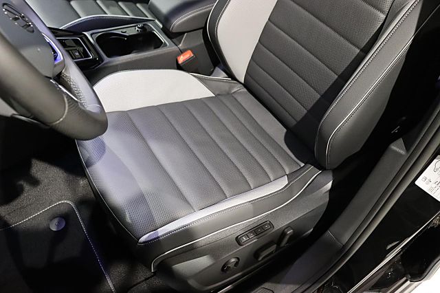 Golf GTE 1.5l DSG LEDER LED AHK SITZKLIMA PANORA