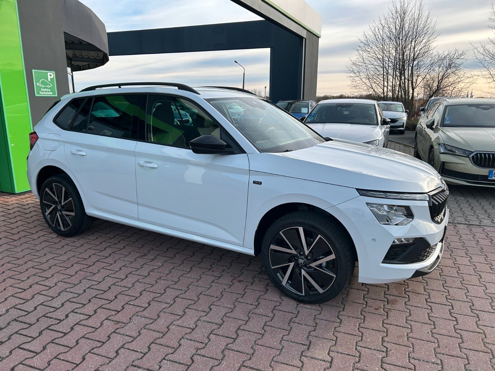 Skoda KAMIQ 1,5 TSI 110 kW 150 PS 7-Gang-DSG imagem 3