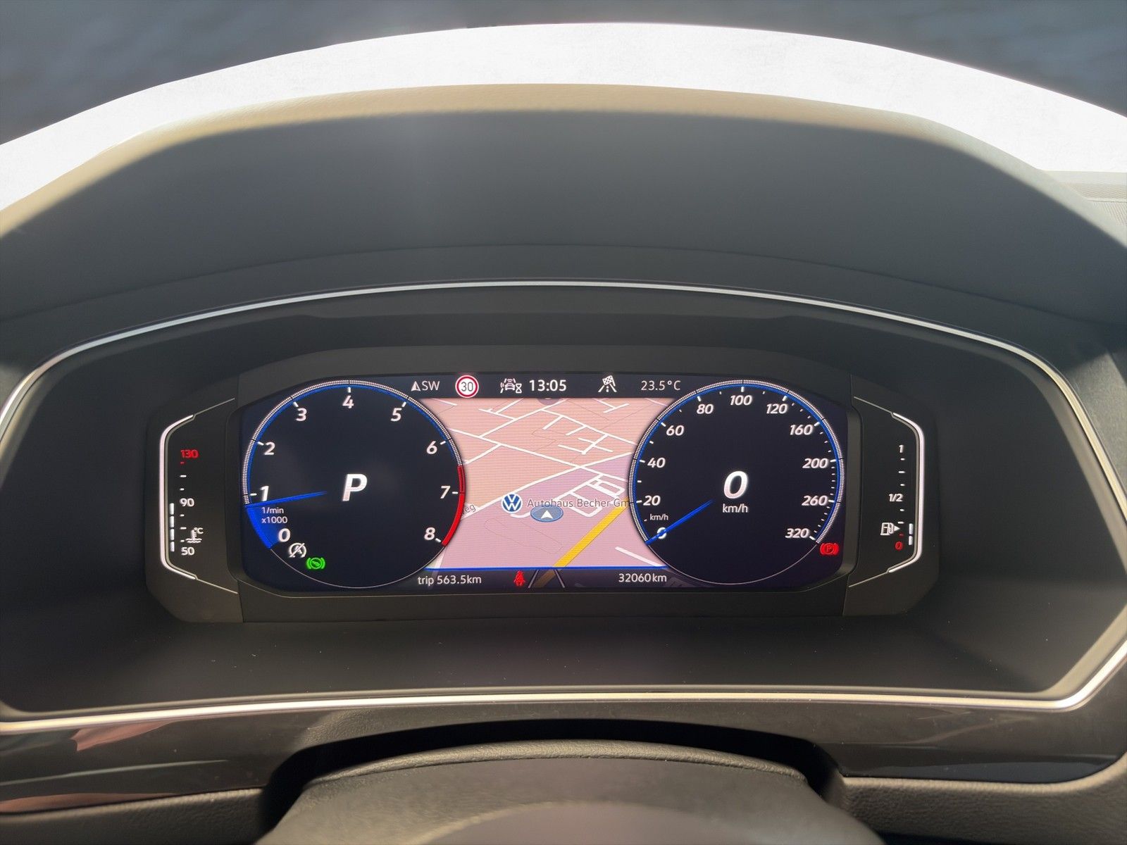 Volkswagen Tiguan R 2.0 TSI 4MOTION DSG AHK Navi Rückfahrk foto 13