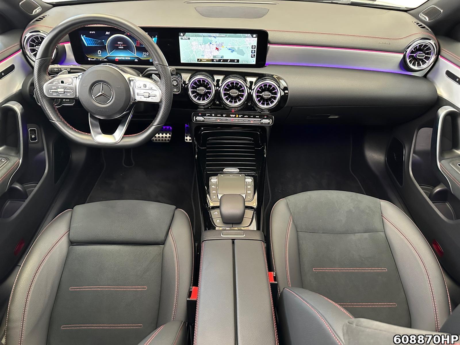 Mercedes-Benz CLA 35 AMG SB 4M Night MULTIBEAM DISTRONIC Pano