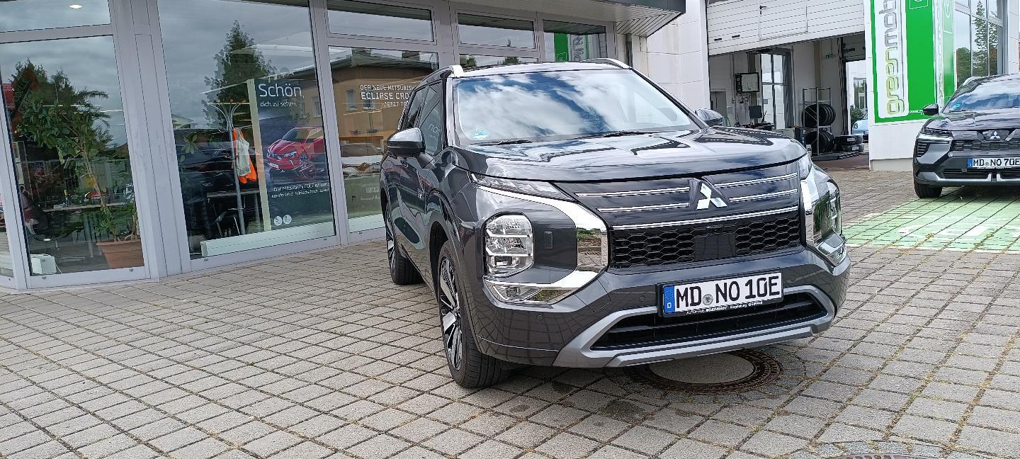 Mitsubishi Outlander 2.4L PHEV TOP 2-Farb