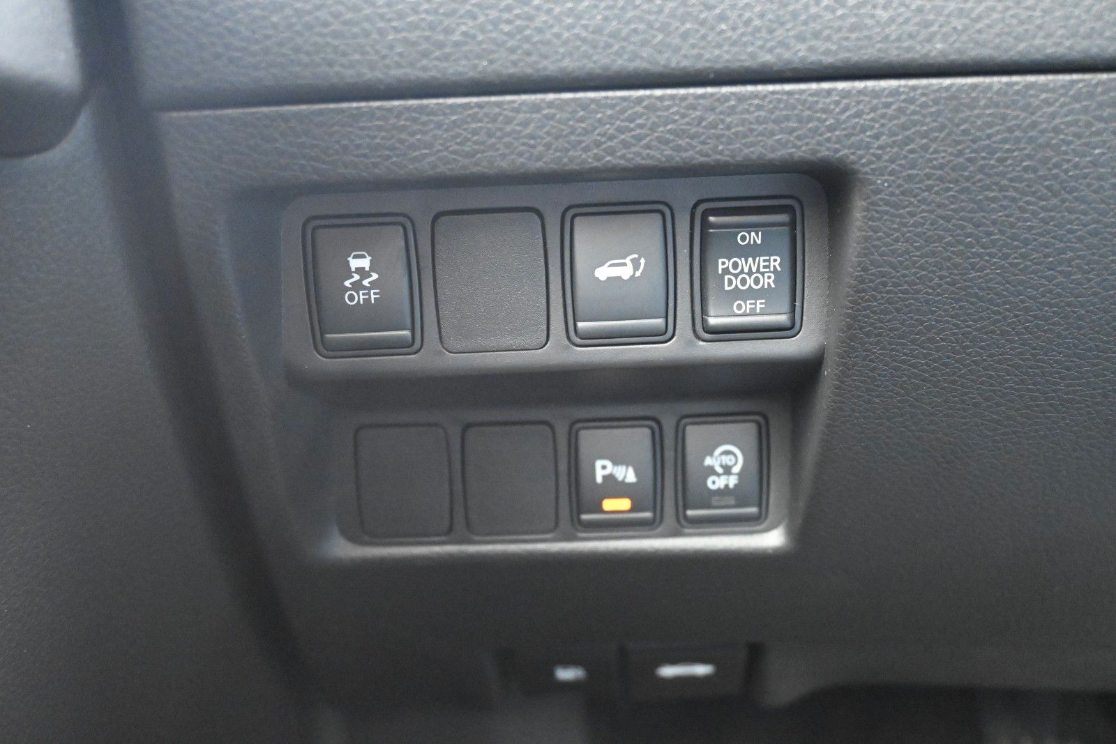 Fahrzeugabbildung Nissan X-Trail  1.6 DIG-T Schalter Tekna 4x2*360°*Pano