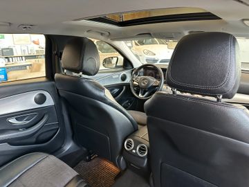 Mercedes-Benz E 350 d *4Matic*Led*Multibeam*Pano*AHK*