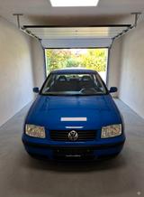 Volkswagen  Bora 2.0 | 115 PS | HU 06/27 | AHK | Klimaaut - blaue Volkswagen Bora