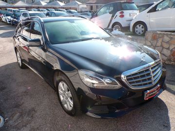 Mercedes E 200 - 3