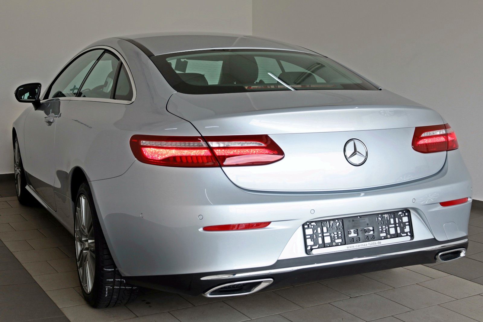 Fahrzeugabbildung Mercedes-Benz E 200 CoupeAvantgarde,T.Leder,Navi,LED,Kamera,WR