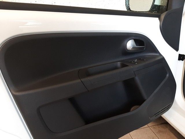 Fahrzeugabbildung Volkswagen up! 1.0 Klima Maps & More dock elekFenster
