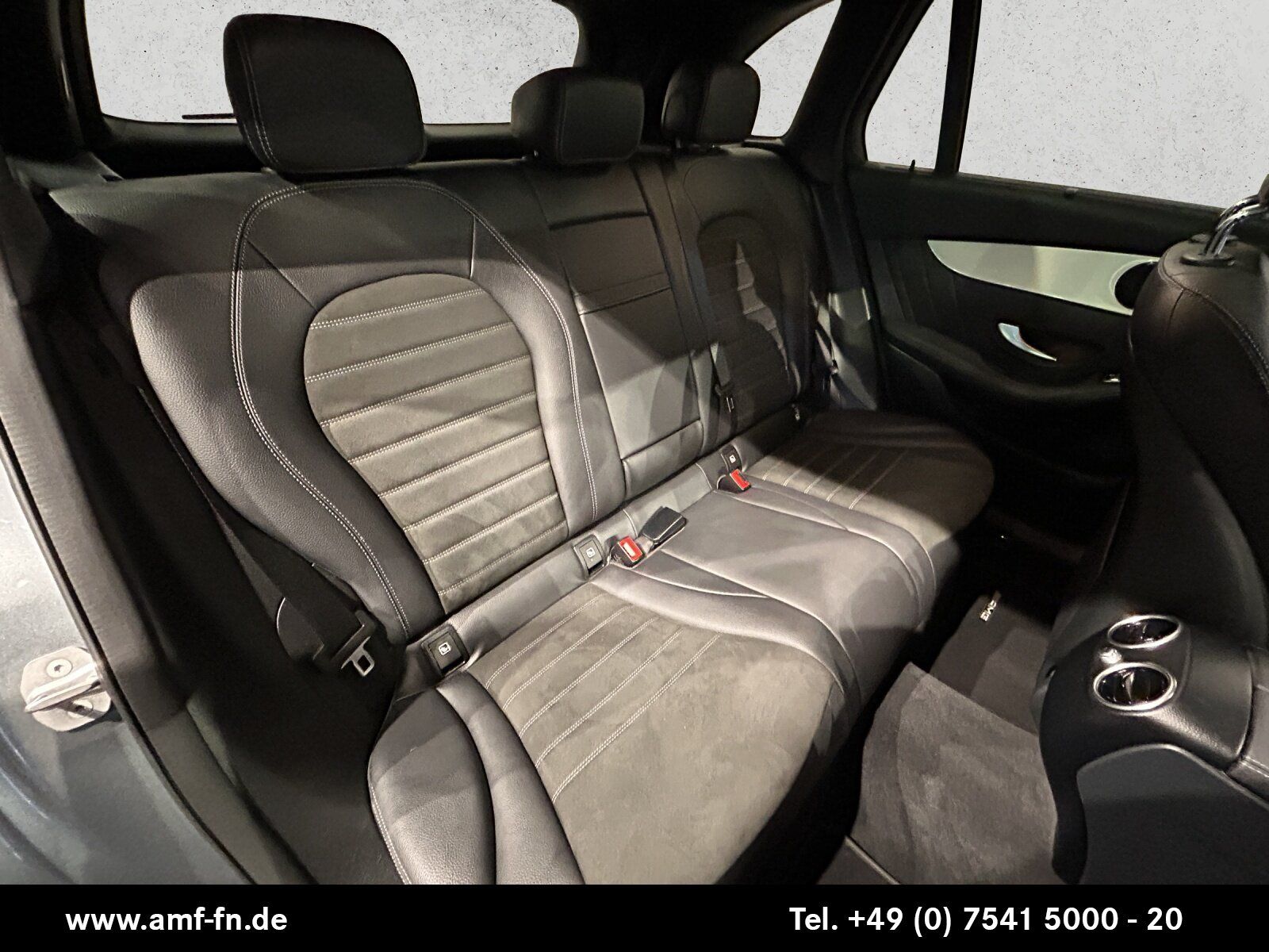 GLC 200 4MATIC AMG-LINE AHK PANO KESSY DISTR RFK