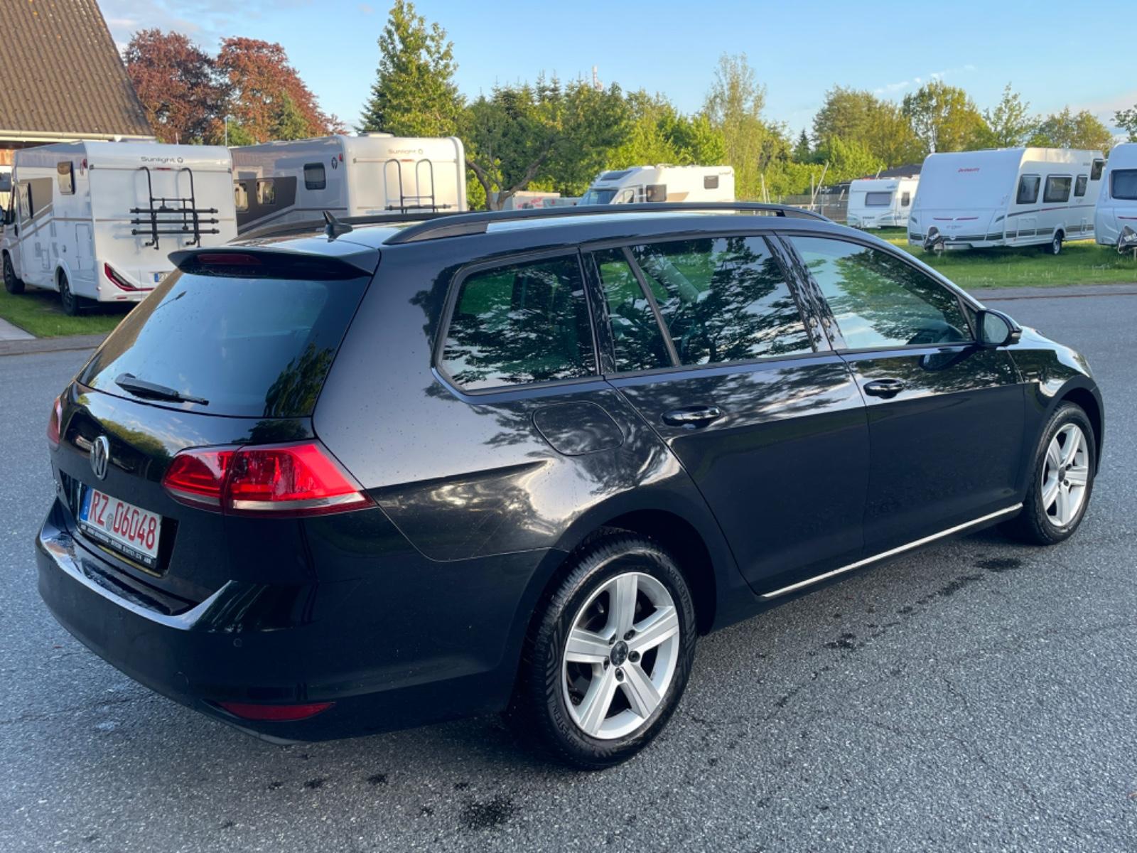 Volkswagen Golf 2013 — engine 1.598 cm³, 105 HP (77kW)