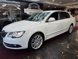 Skoda Superb 3,6 Elegance 4X4 AUTOM./NAVI/XENON - Skoda Superb in Essen