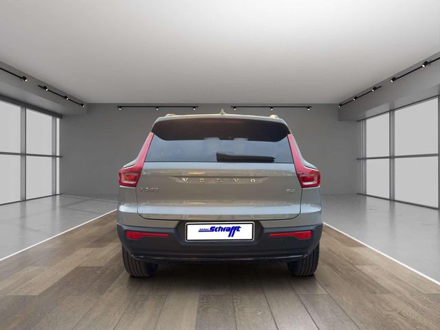 Volvo XC40 Plus Dark 2WD