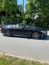 Mercedes-Benz SL 63 AMG AMG  - schwarze Mercedes-Benz SL 63 AMG
