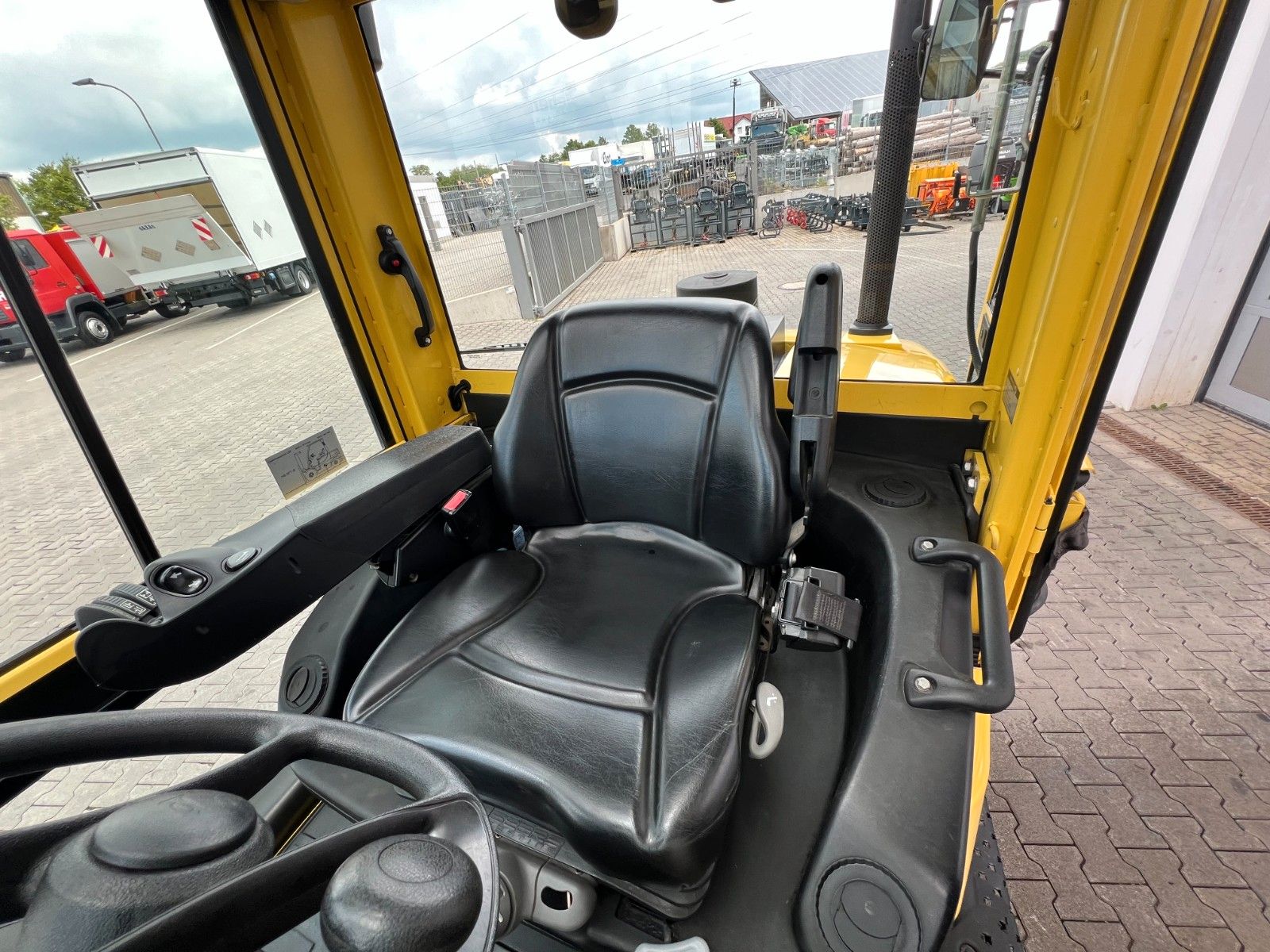 Fahrzeugabbildung Hyster H8.0 FT9 / nur 1.426h! / Triplex: 5,52m / ZVG