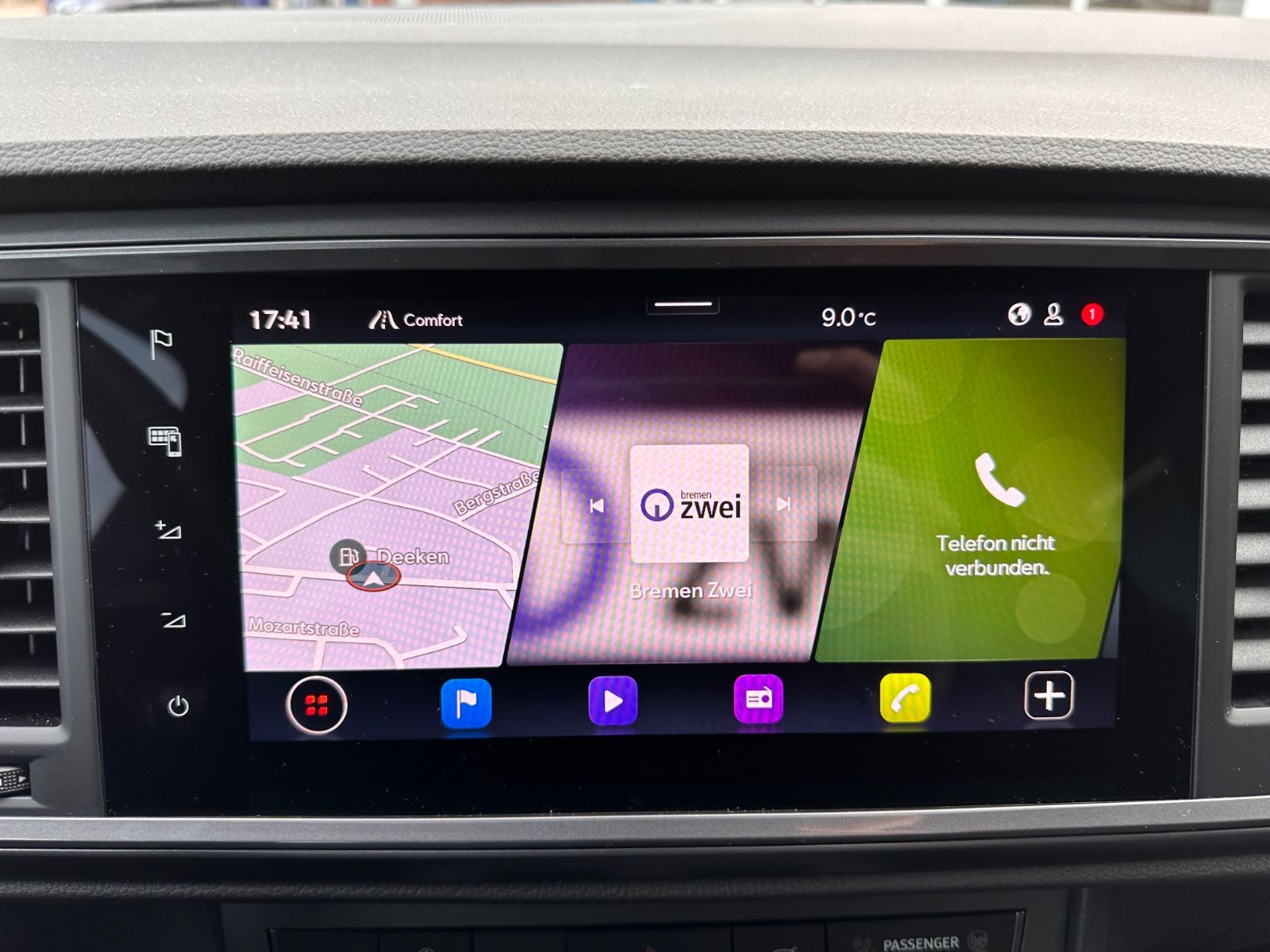 Fahrzeugabbildung CUPRA Ateca 1.5 TSI DSG ACC/Navi/SHZG/eHeck/LED/Travel