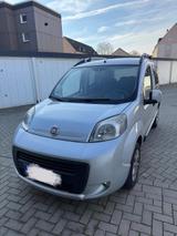 Fiat Qubo 1.3 16V Mjet 95PS Start&Stopp Lounge Lounge - silberne Fiat Qubo
