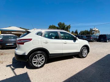 Nissan Qashqai - 2
