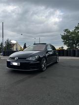Volkswagen Golf 2.0 TSI DSG 4MOTION BMT R VOLLAUSTATTTUNG - VW Golf Gebrauchtwagen in Nürnberg