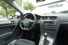 Fahrzeugabbildung Volkswagen Golf VII Lim. BMT Navi Tempo DSG Massage Kamera
