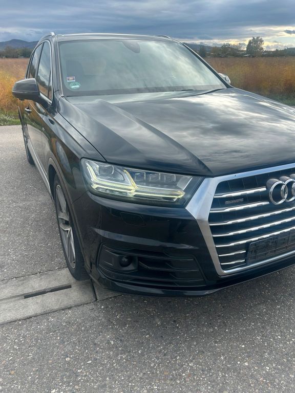 Image of Audi Q7