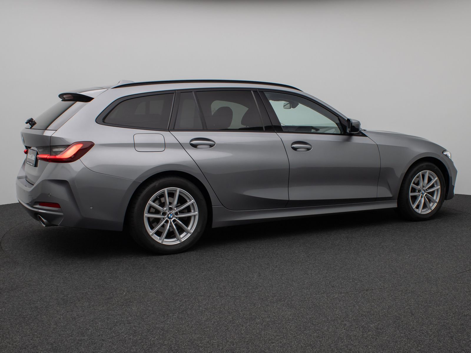 Fahrzeugabbildung BMW 320d Kamera DAB HiFi Fernlichtassist Stop&Go LED