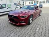 Ford Mustang  3.7L V6 - Ford Mustang: Coupe