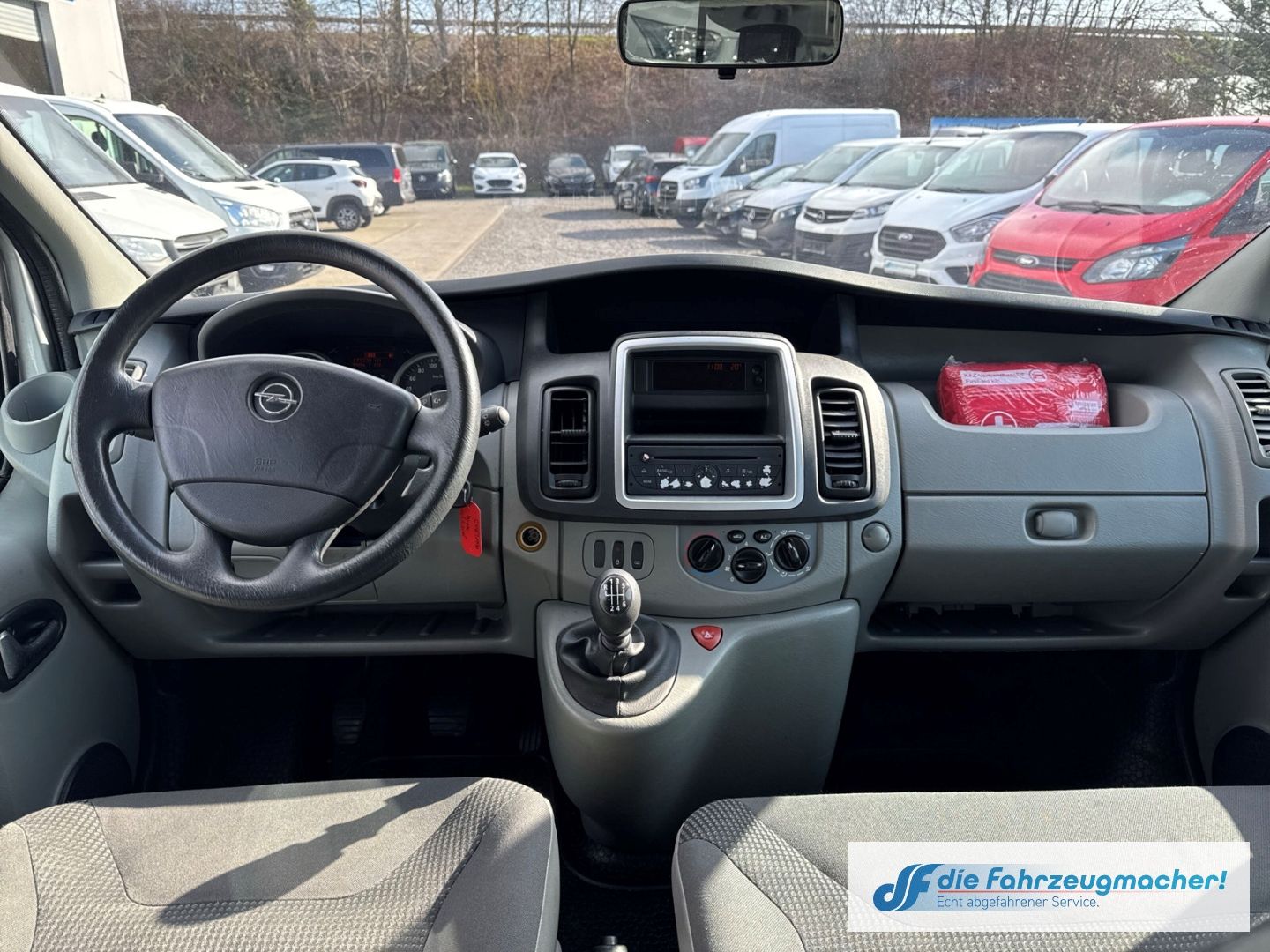 Fahrzeugabbildung Opel Vivaro Kombi L1H1 2,7t Klima *EXPORT