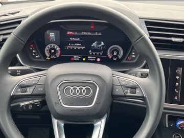 Audi Q3 - 10