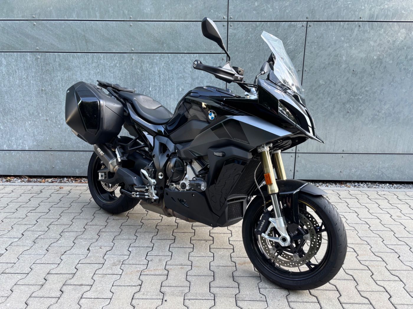 Fahrzeugabbildung BMW S 1000 XR Triple Black Koffer SC-Project