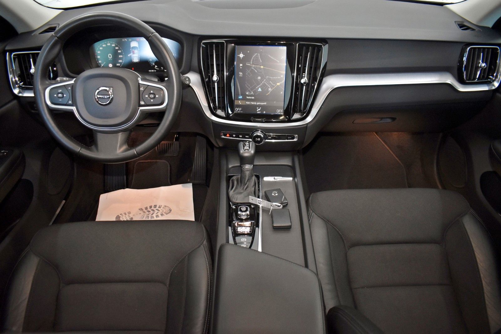 Fahrzeugabbildung Volvo V60 Momentum Pro,T.Leder,Navi,LED,Kamera,Carplay