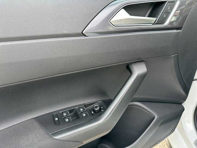 Fahrzeugabbildung Volkswagen Polo 1.5TSI DSG Highline R-Line ACC+NAVI+++