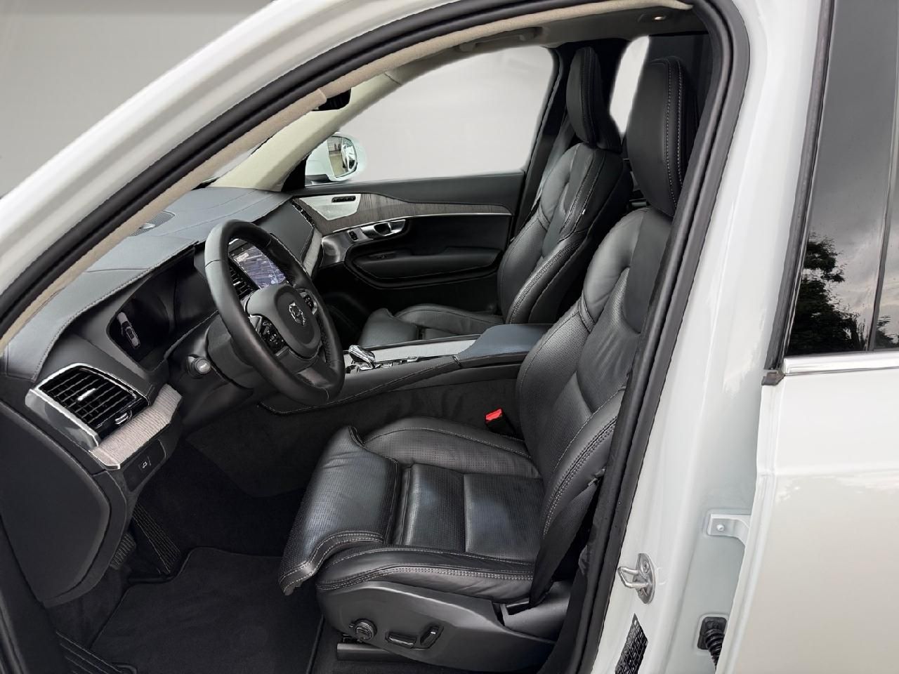 Fahrzeugabbildung Volvo XC90 Ultimate Bright AWD