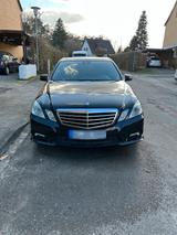 Mercedes-Benz E500 AMG Paket - Mercedes-Benz E 500: Von Privat