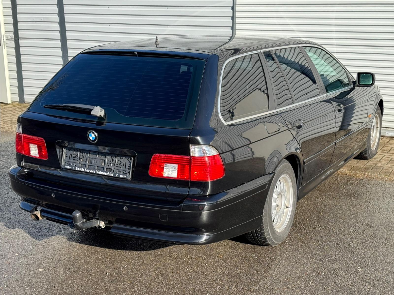 BMW 520i Touring-Klimaautom.-Sitzheiz-Tempomat-PDC