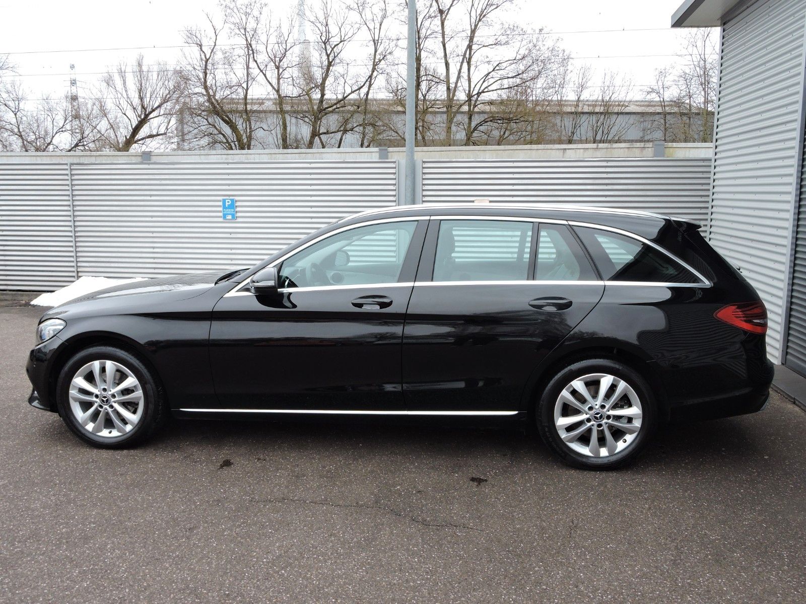 Mercedes-Benz C 220 T d 4Matic Avantgarde Pano RFK ILS KD neu foto 7