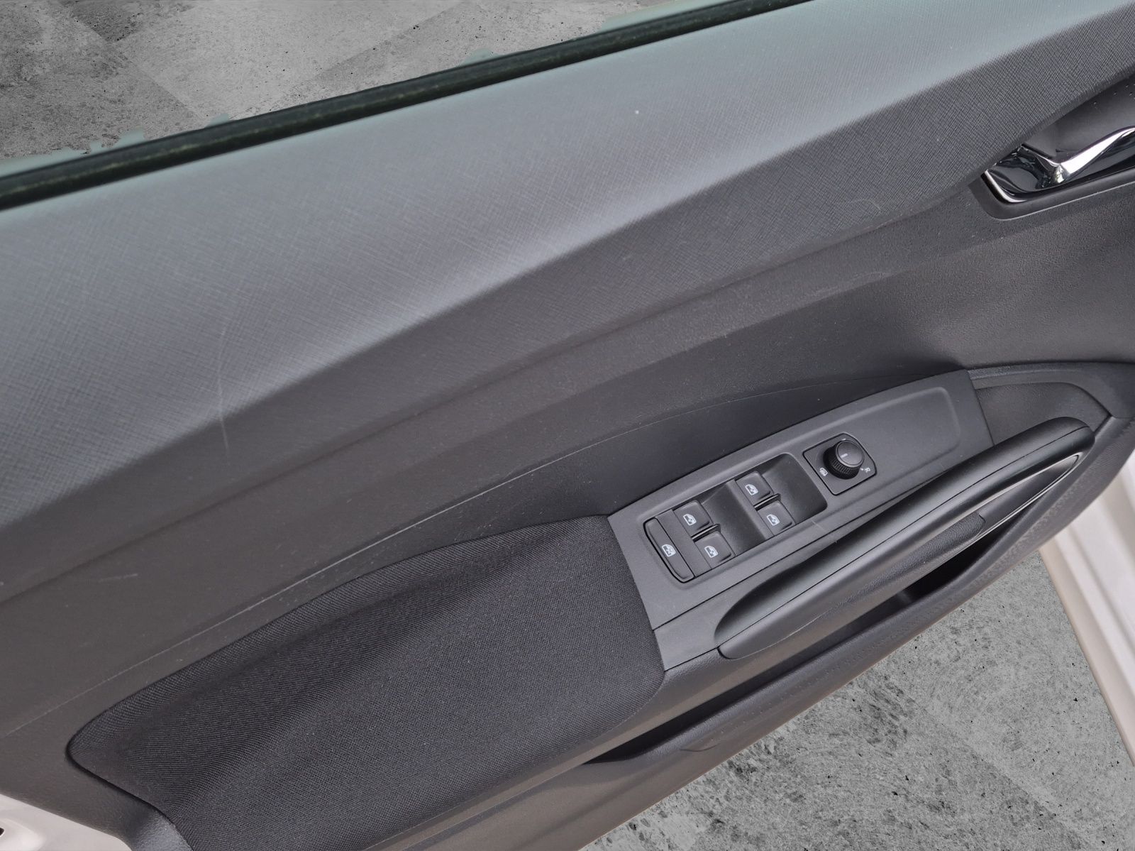 Fahrzeugabbildung SKODA Fabia TSI Ambition DSG LED Navi AID Climatronic