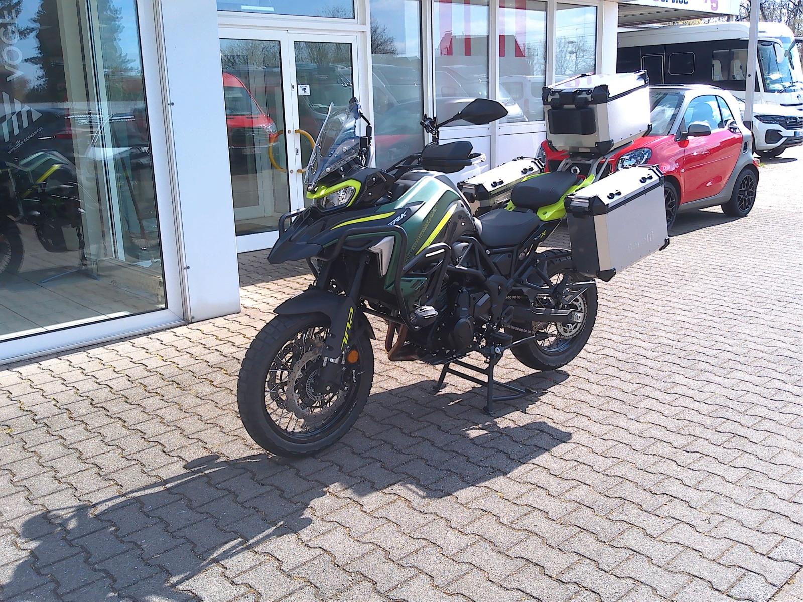 Benelli TRK 702 inkl. Kofferset