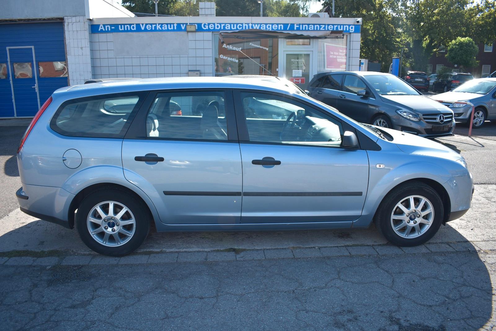 Ford Focus 2006 — photo 8