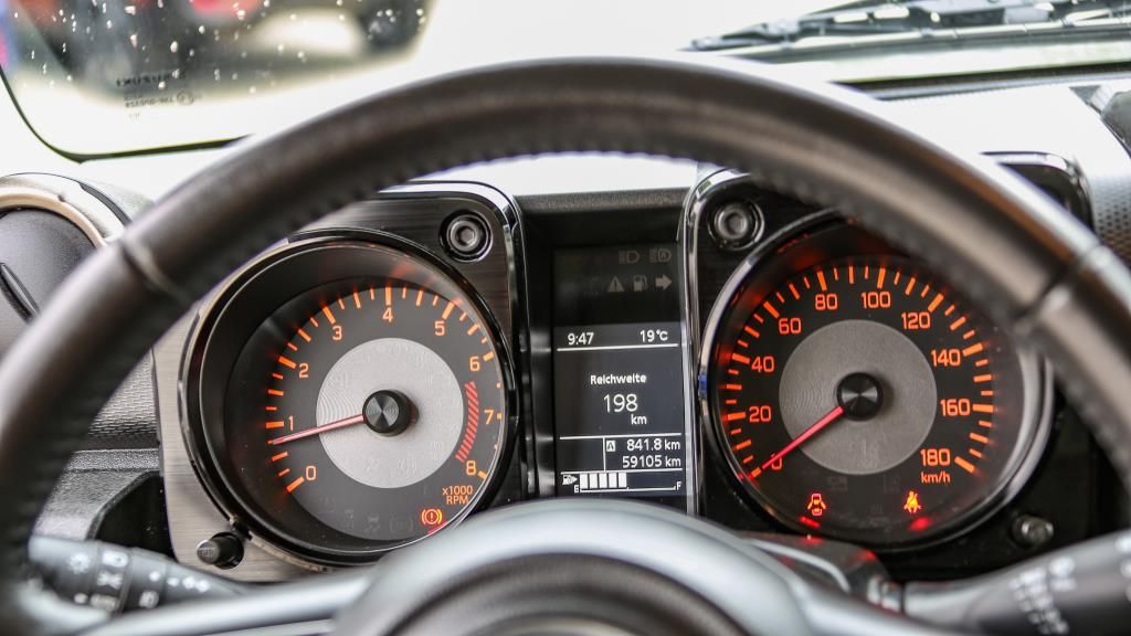 Autohaus Zimpel - Suzuki JIMNY 1,5 Comfort+ Allgrip+Navi+ 4Sitze-AHZV - Bild 12 Autohaus Zimpel - Suzuki JIMNY 1,5 Comfort+ Allgrip+Navi+ 4Sitze-AHZV - Bild 12