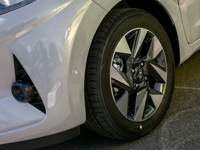 Hyundai i10 1.2 Trend Navi Kamera Spurhalteassi. Autom.