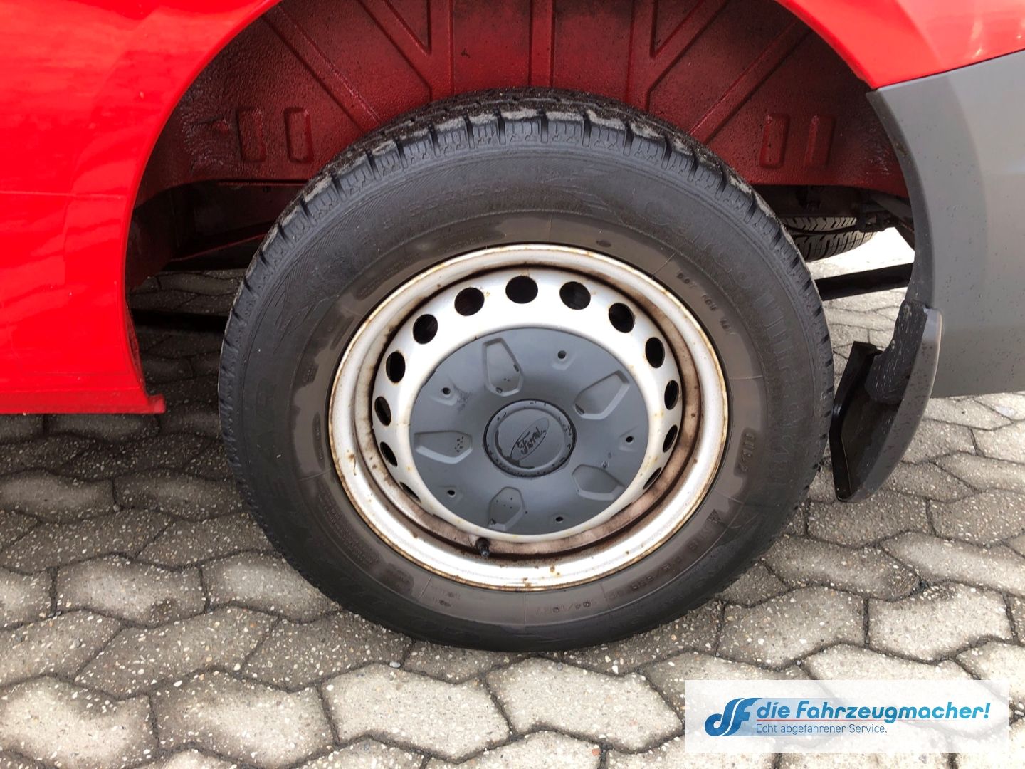 Fahrzeugabbildung Ford Transit Custom Kombi 300 L1 2.2 TDCi *8463