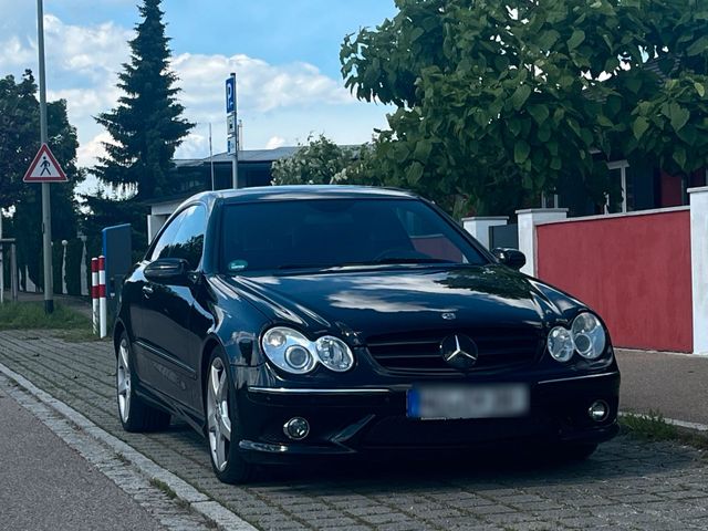 Mercedes-Benz CLK 500 AMG Styling Distronic